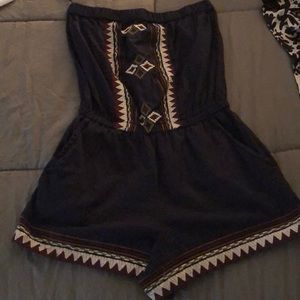 Strapless romper